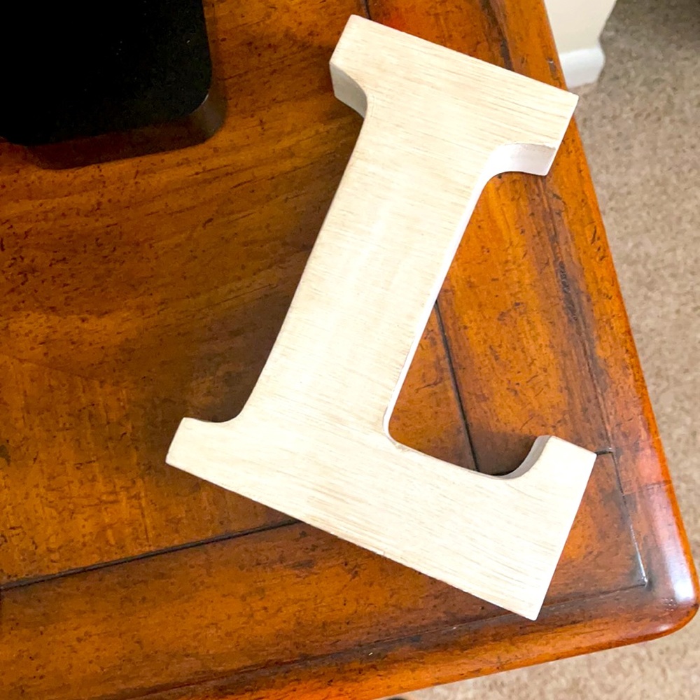 Wooden Letter L Decoration